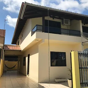 Casa de Férias Casa 100m Da Praia, 10 Pessoas, 3 Quartos, Bombinhas